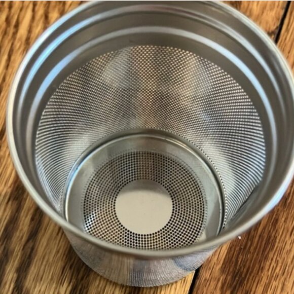 RARE! HBC Stripes Hudson's Bay Tea Infuser Glass Water Bottle NEW IN BOX! - Picture 8 of 12